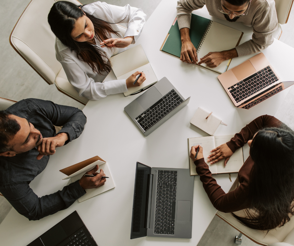 How to Use HubSpot Playbooks to Standardize Your Sales and Service Process
